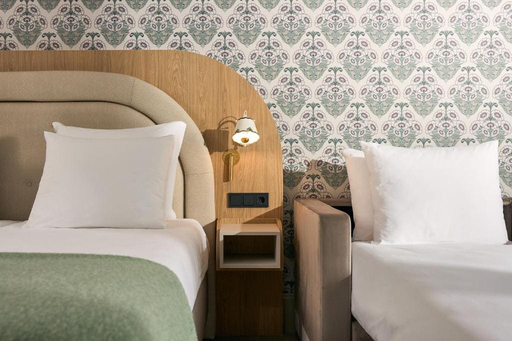 Triple Room with Balcony room - Image 3