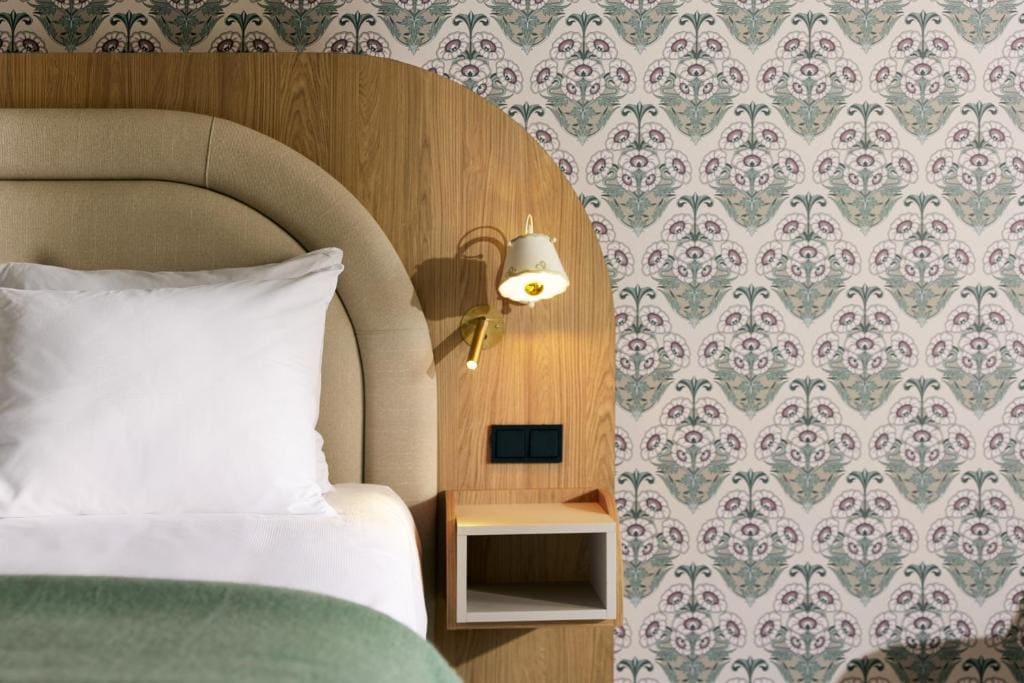 Deluxe Quadruple Room room - Image 3