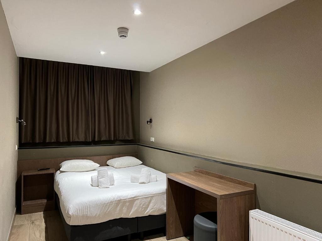 Double Room - Basement room - Image 3