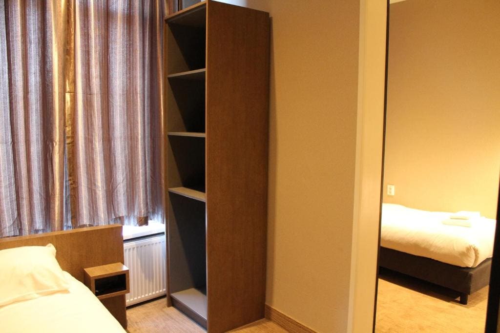 Comfort Triple Room room - Image 3