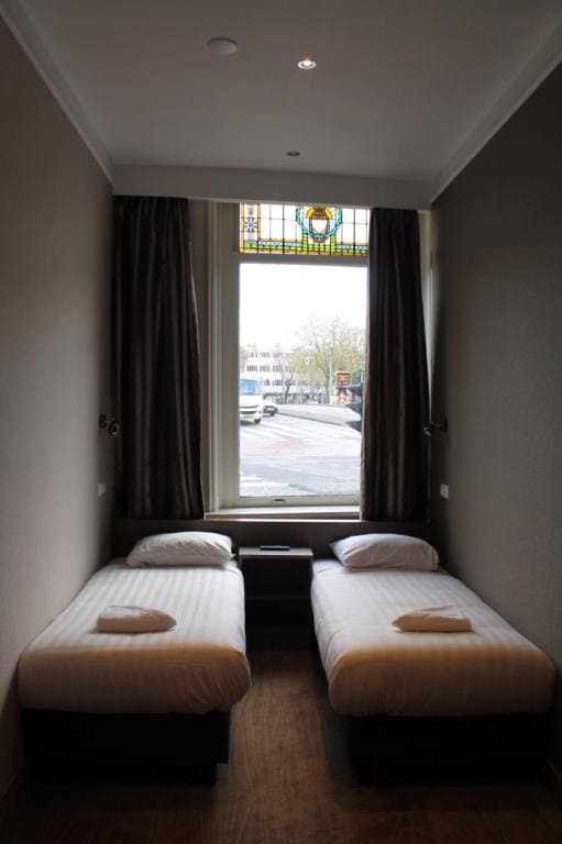 Standard Twin Room room - Image 2