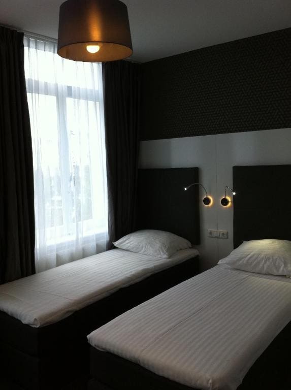 Small Triple Room room - Image 3