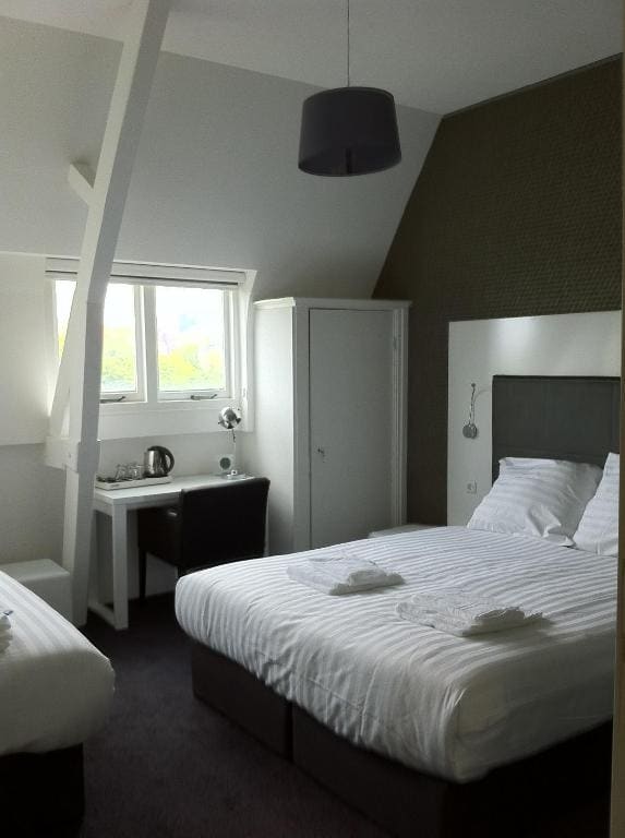 Small Triple Room room - Image 1