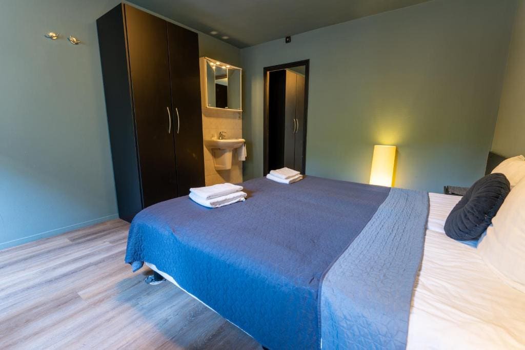 Apartment - Ground Floor room - Image 3