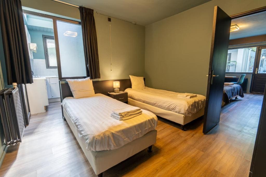Apartment - Ground Floor room - Image 2