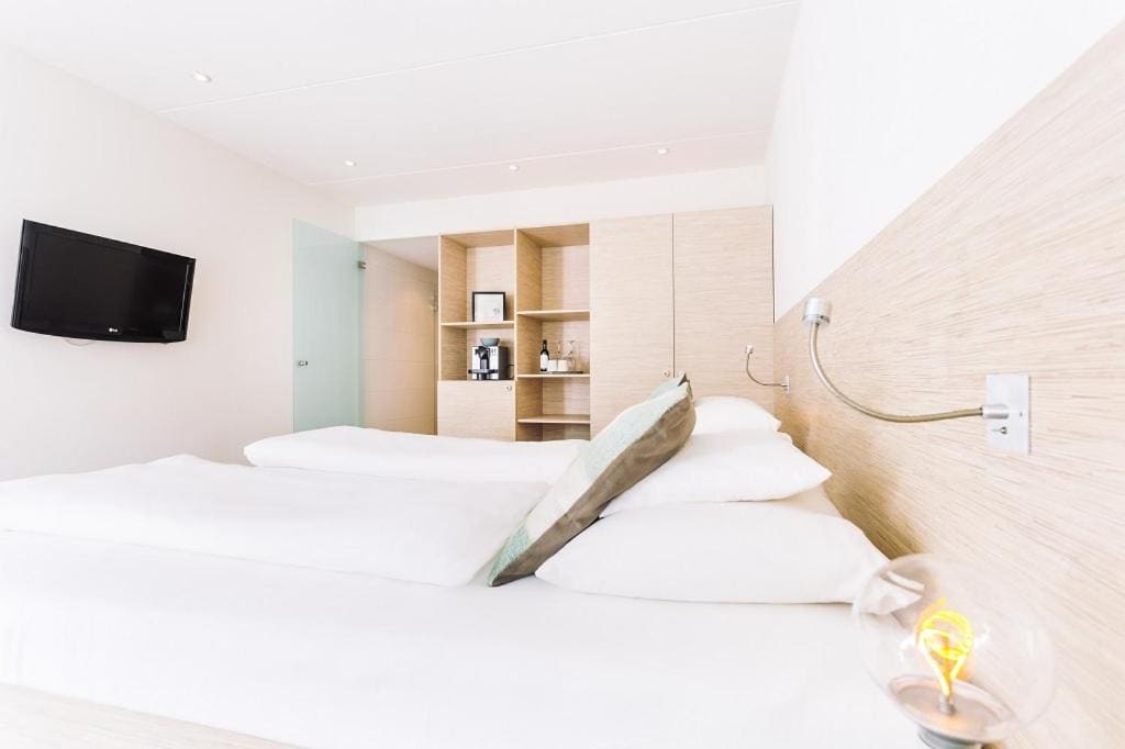 Deluxe Suite room - Image 1