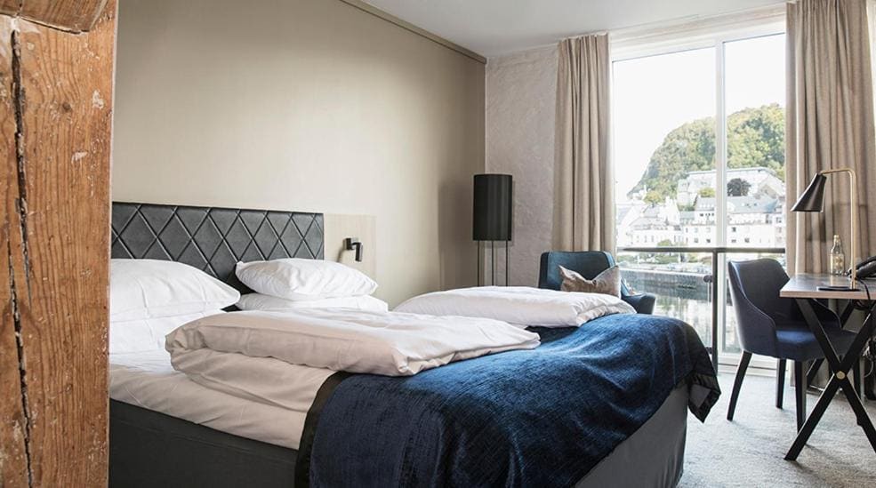 Double Room with Sea View room - Image 3