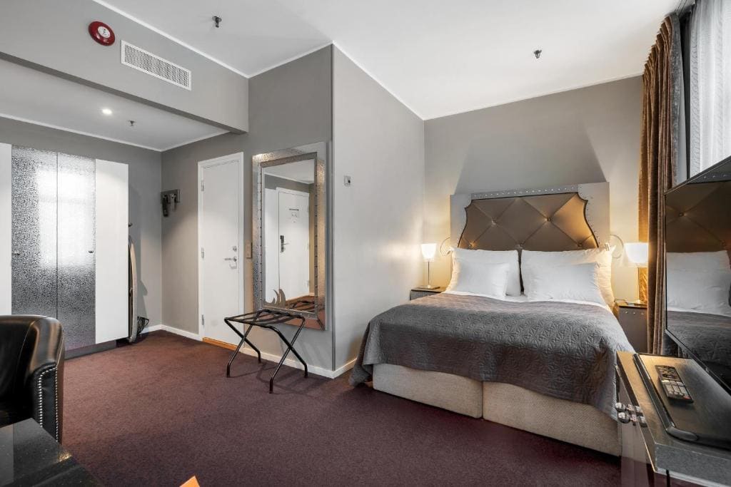 Standard Twin Room room - Image 3