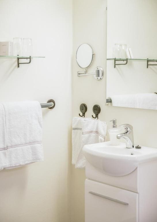 Standard Double Room room - Image 2