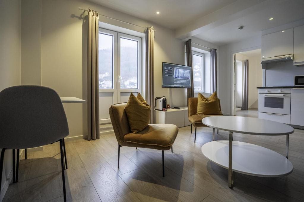 One-Bedroom Apartment room - Image 3