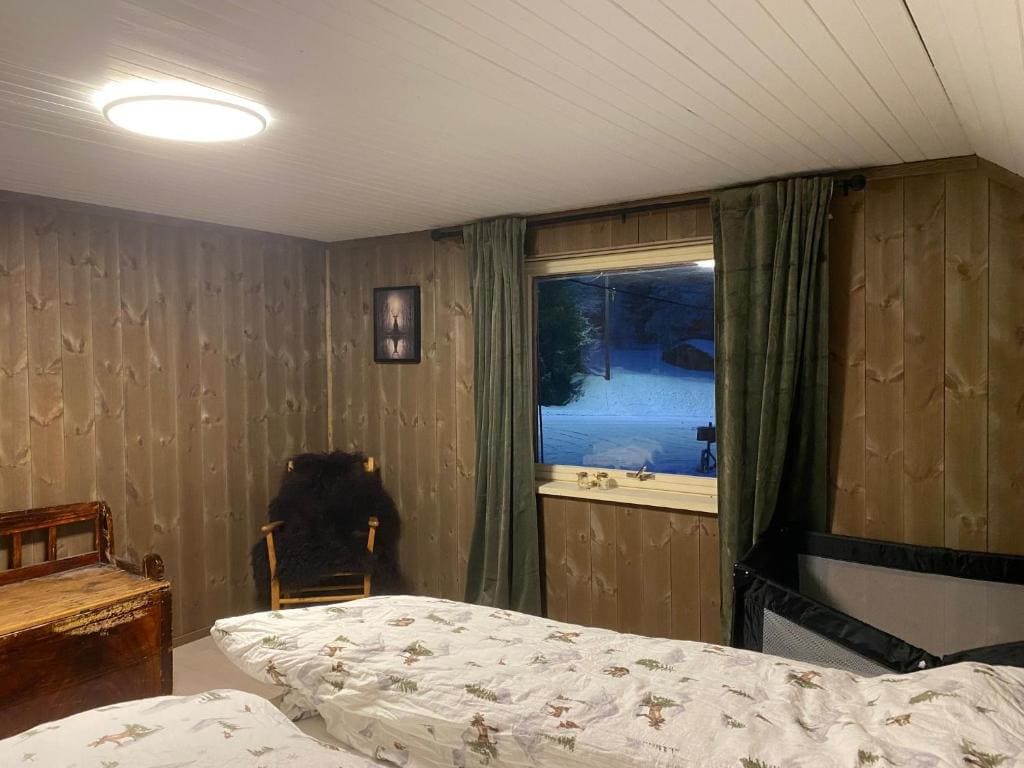 Deluxe Double Room (2 Adults + 1 Child) room - Image 3