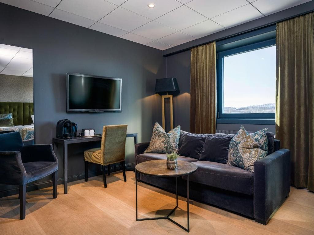 Deluxe Double or Twin Room room - Image 2