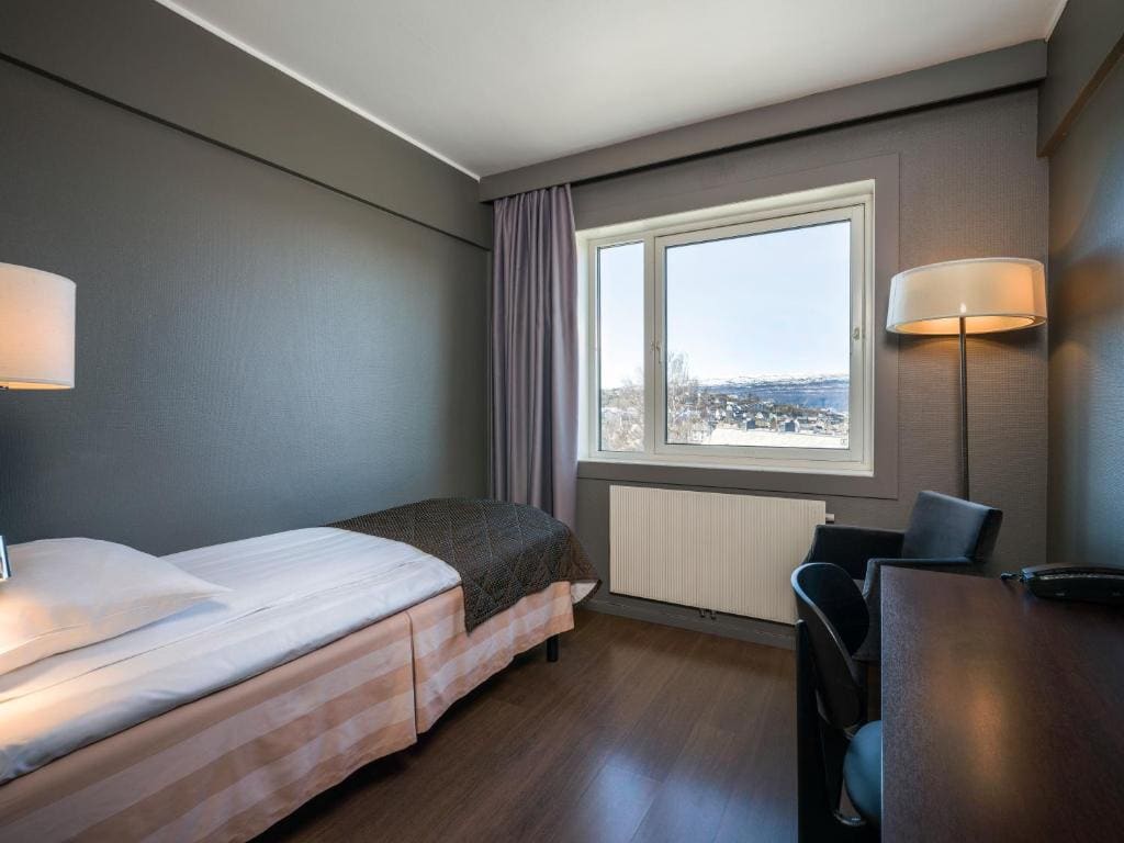 Compact Single room - Image 2