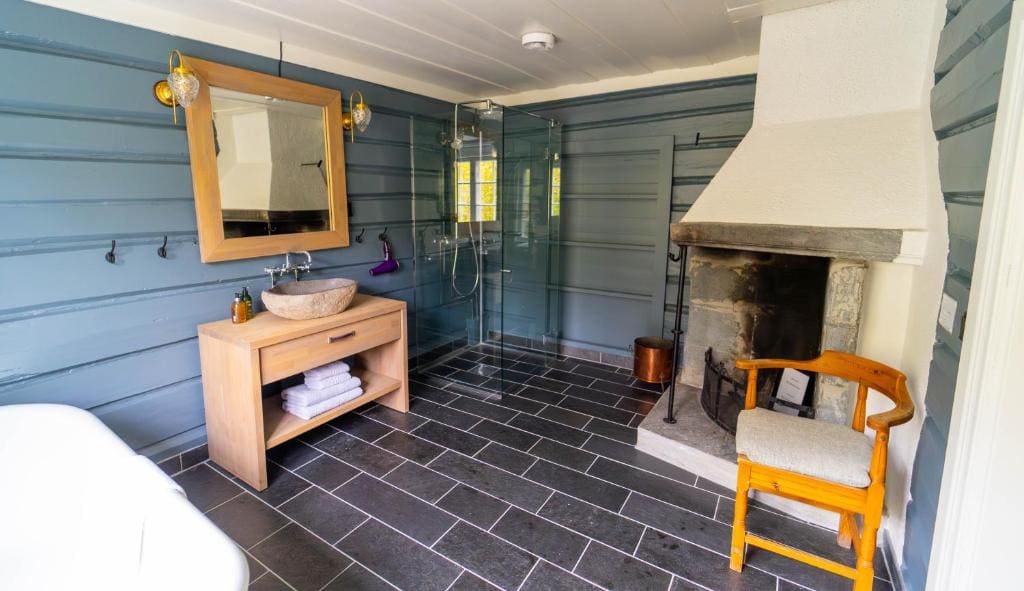 Deluxe Suite room - Image 2