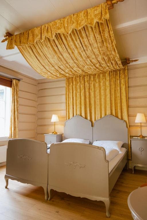 Superior Double or Twin Room room - Image 3