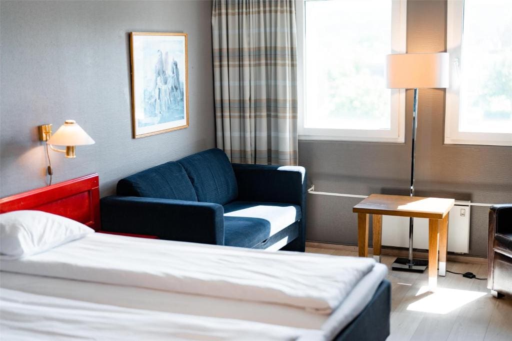 Standard Twin Room room - Image 1