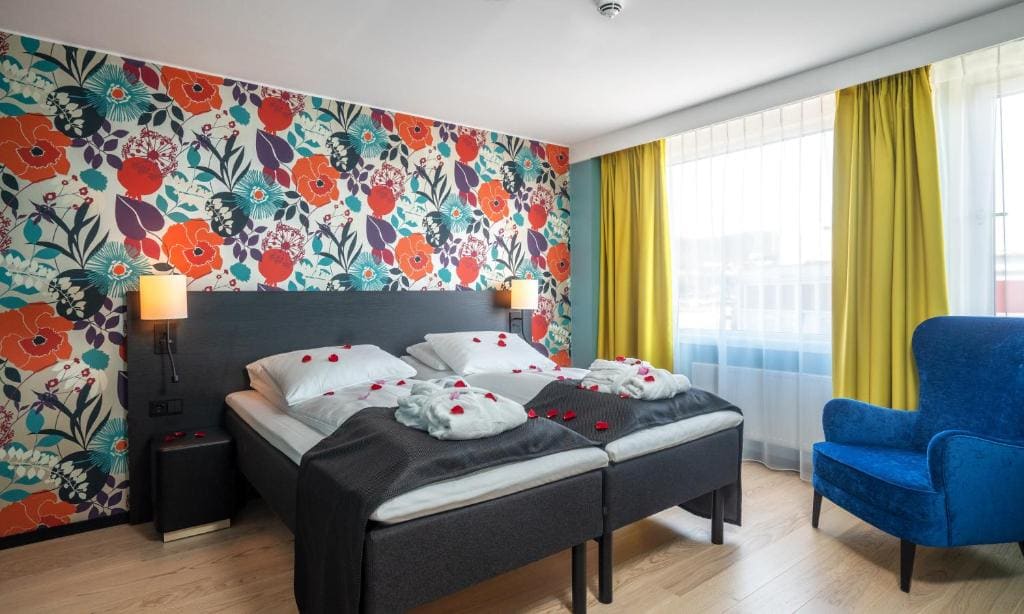 Suite room - Image 1
