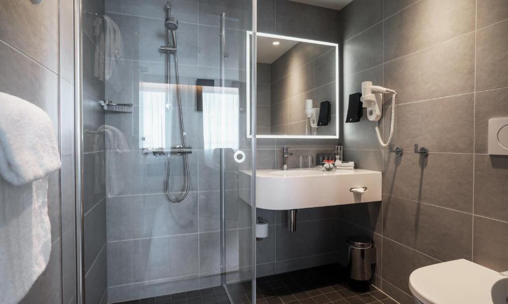 Suite room - Image 3