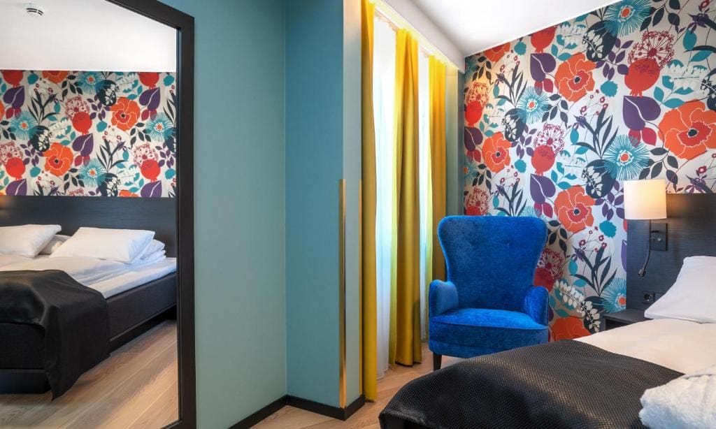 Standard Twin Room room - Image 3