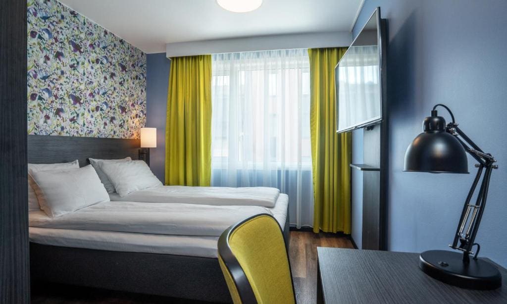 Standard Twin Room room - Image 1