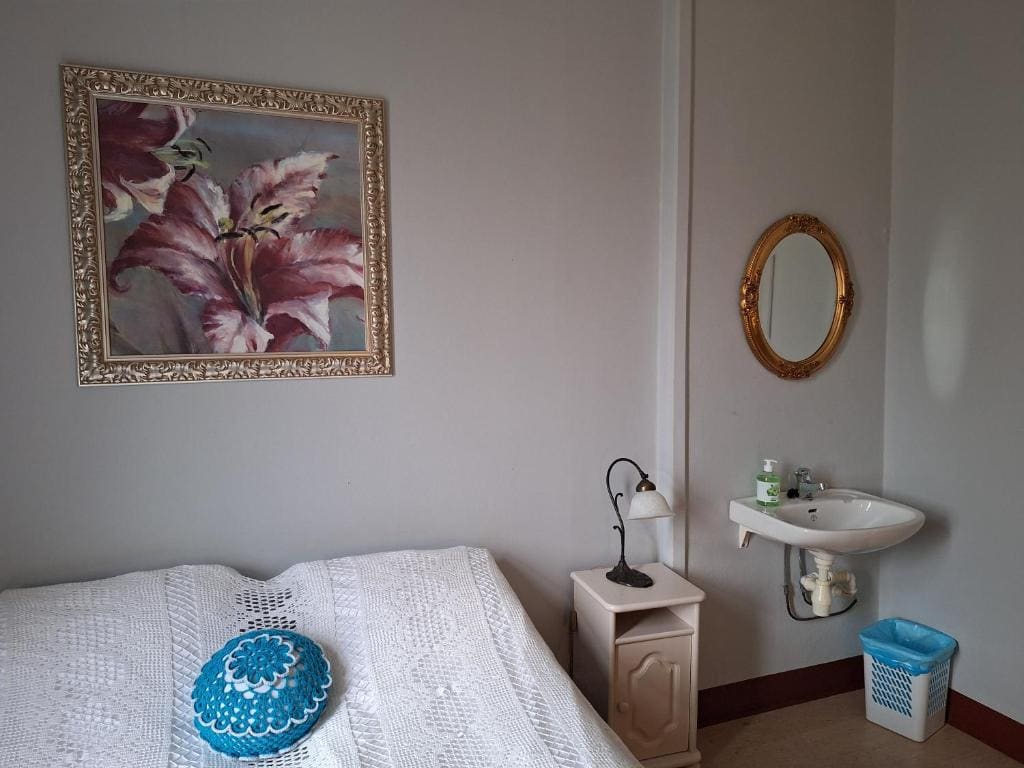 Standard Double Room room - Image 2