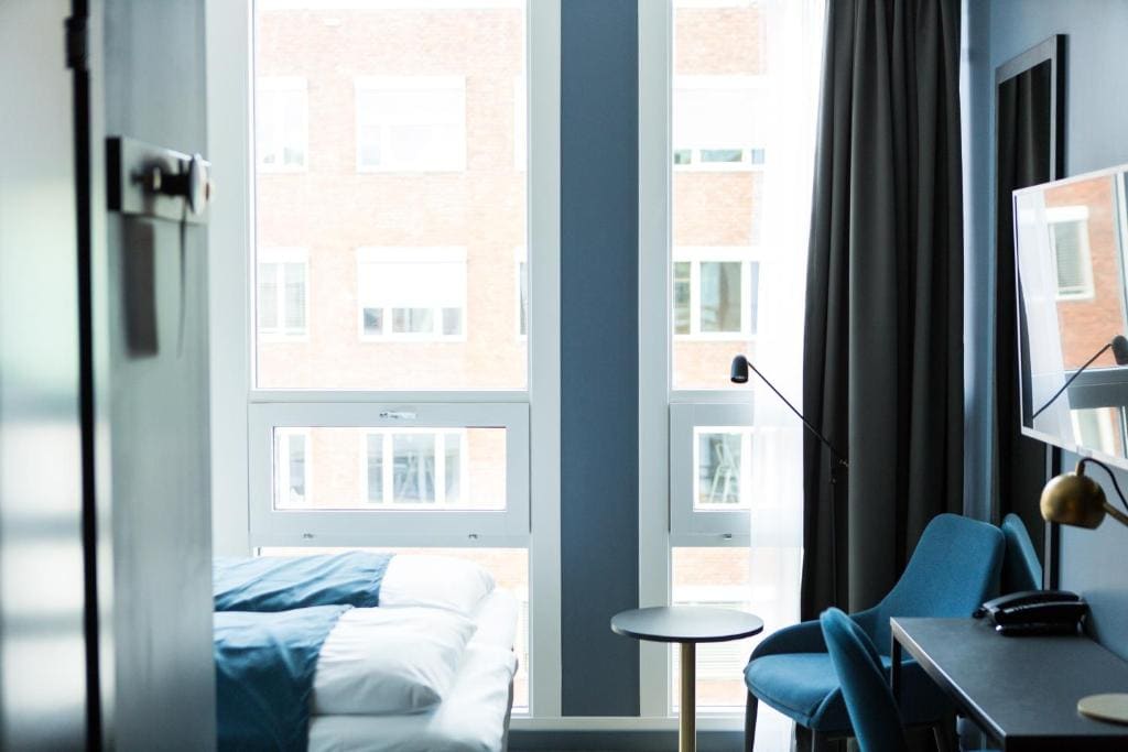 Standard Twin Room room - Image 2
