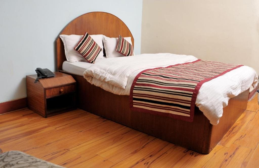 Standard Double or Twin Room room - Image 2