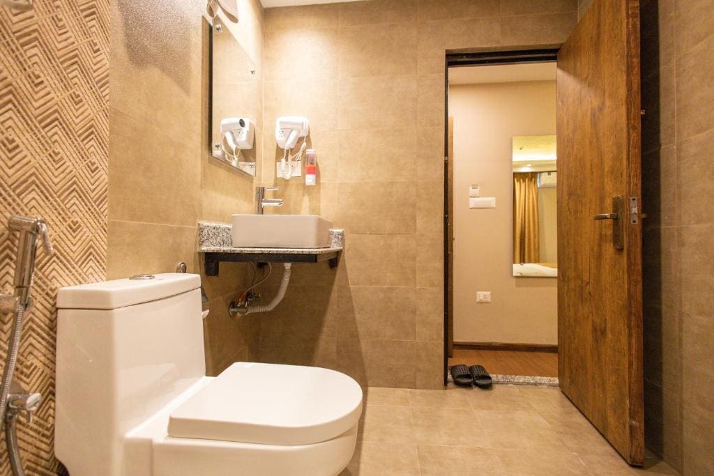 Standard Double Room room - Image 2