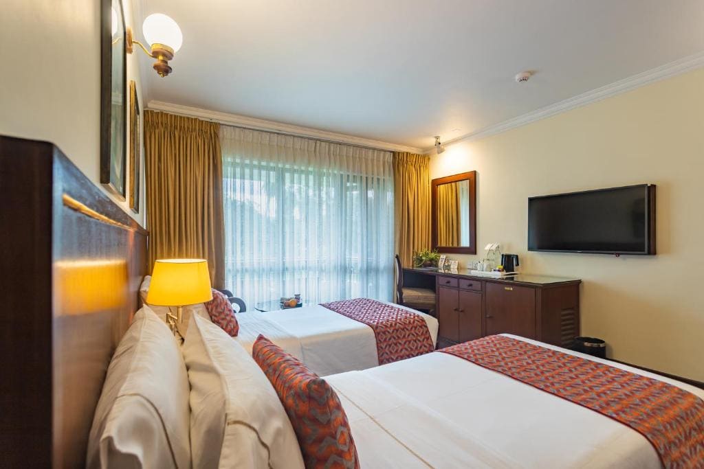Deluxe Double or Twin Room room - Image 2