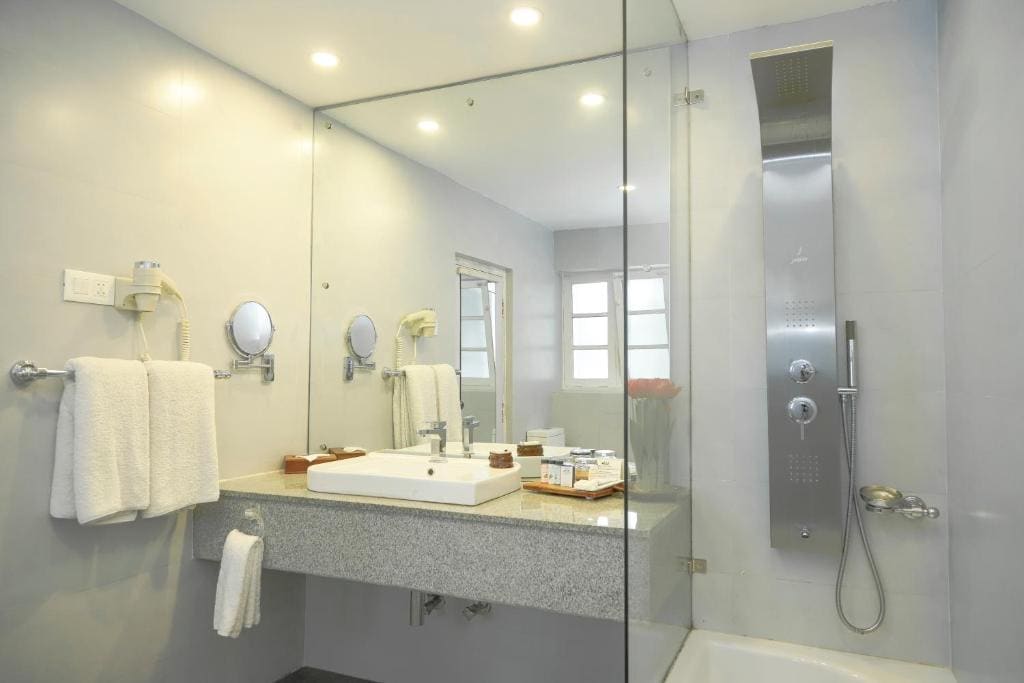 Suite room - Image 2