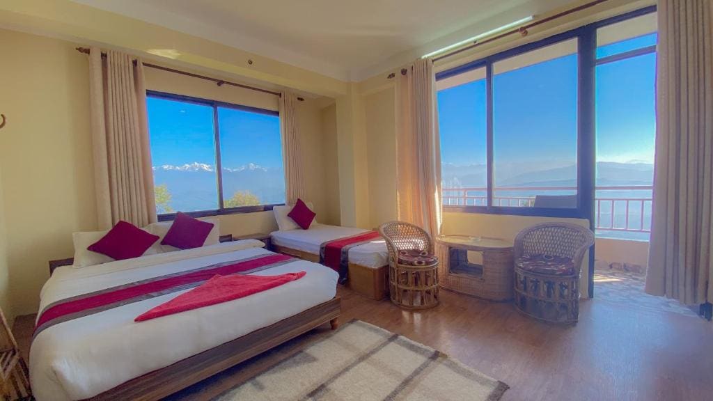 Deluxe Triple Room room - Image 2