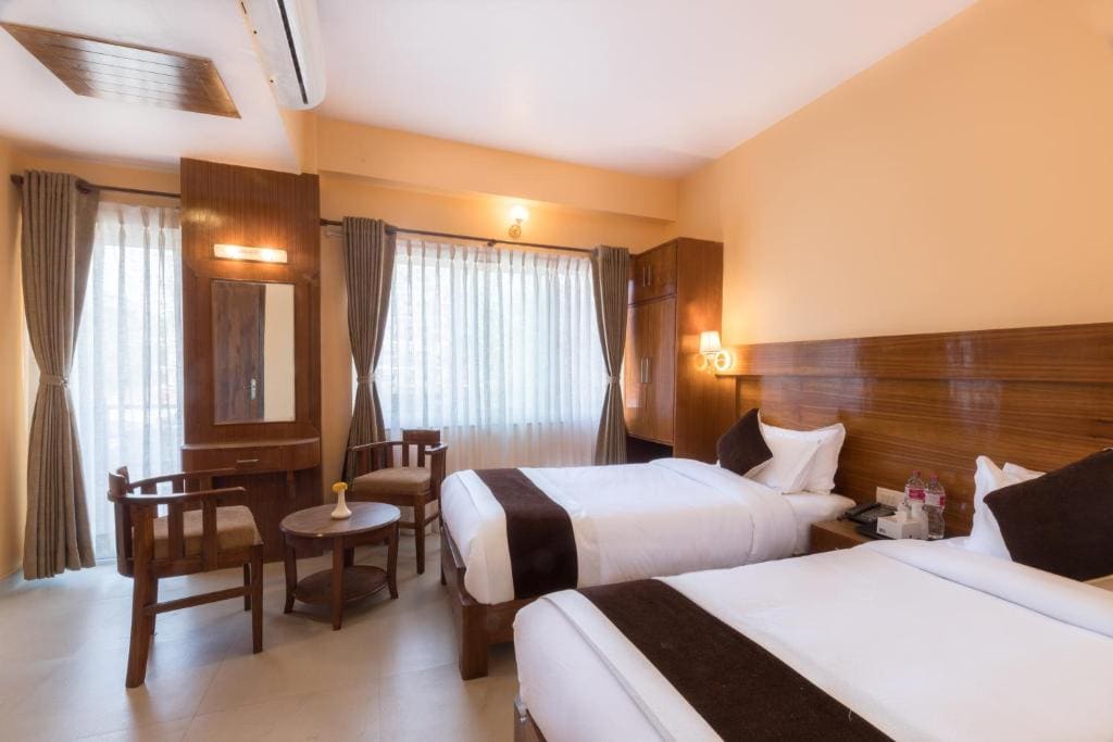 Deluxe Double Room with Balcony room - Image 2