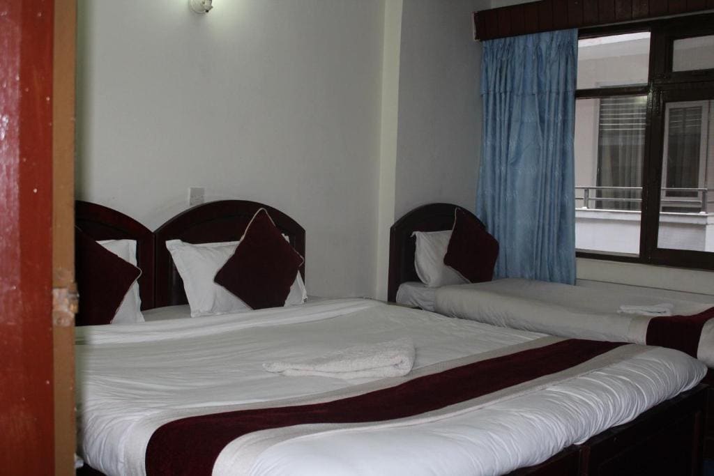 Basic Triple Room room - Image 3