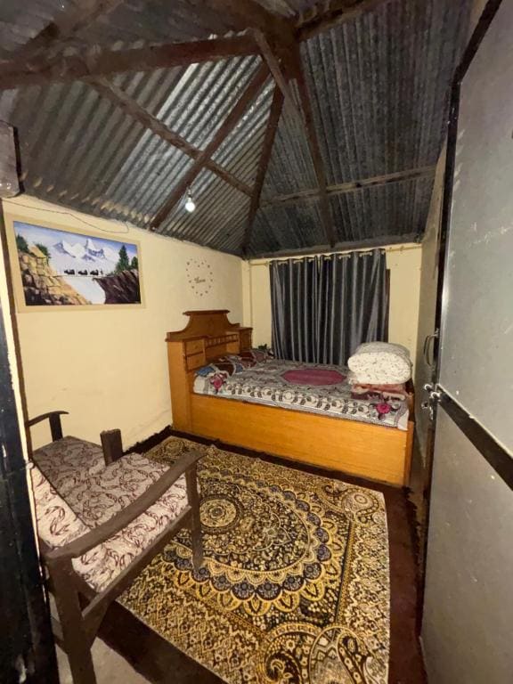 Deluxe Double Room with Extra Bed room - Image 3