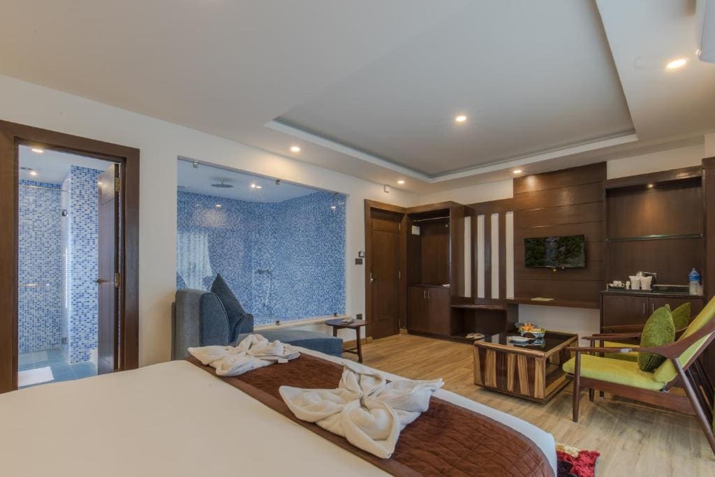 Suite room - Image 3
