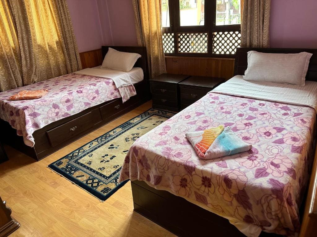 Double Room with Private Bathroom room - Image 1