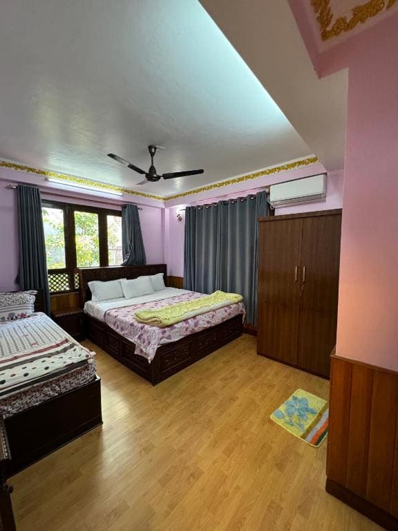 Family Room with Bathroom room - Image 2