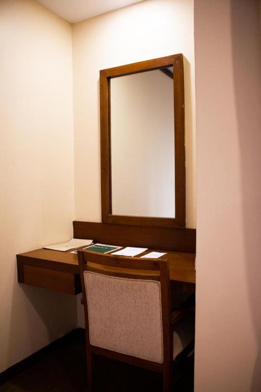 Standard View Room room - Image 2