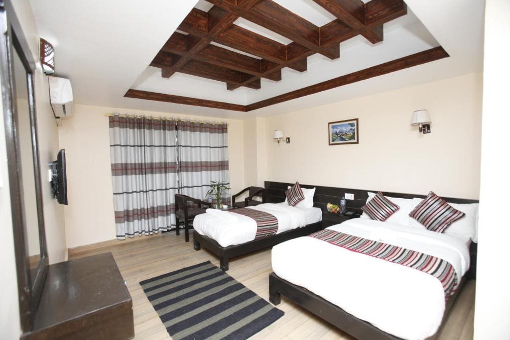 Deluxe Triple Room room - Image 3