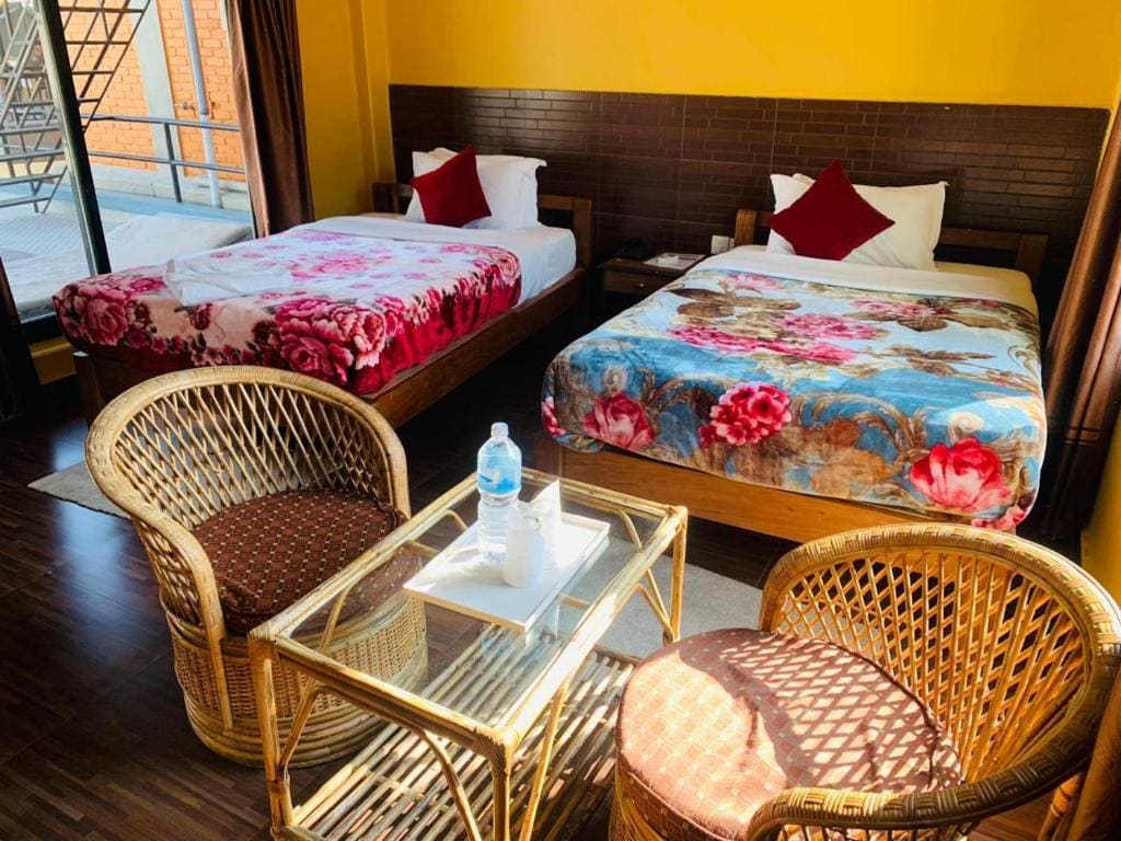 Deluxe Family Room room - Image 1