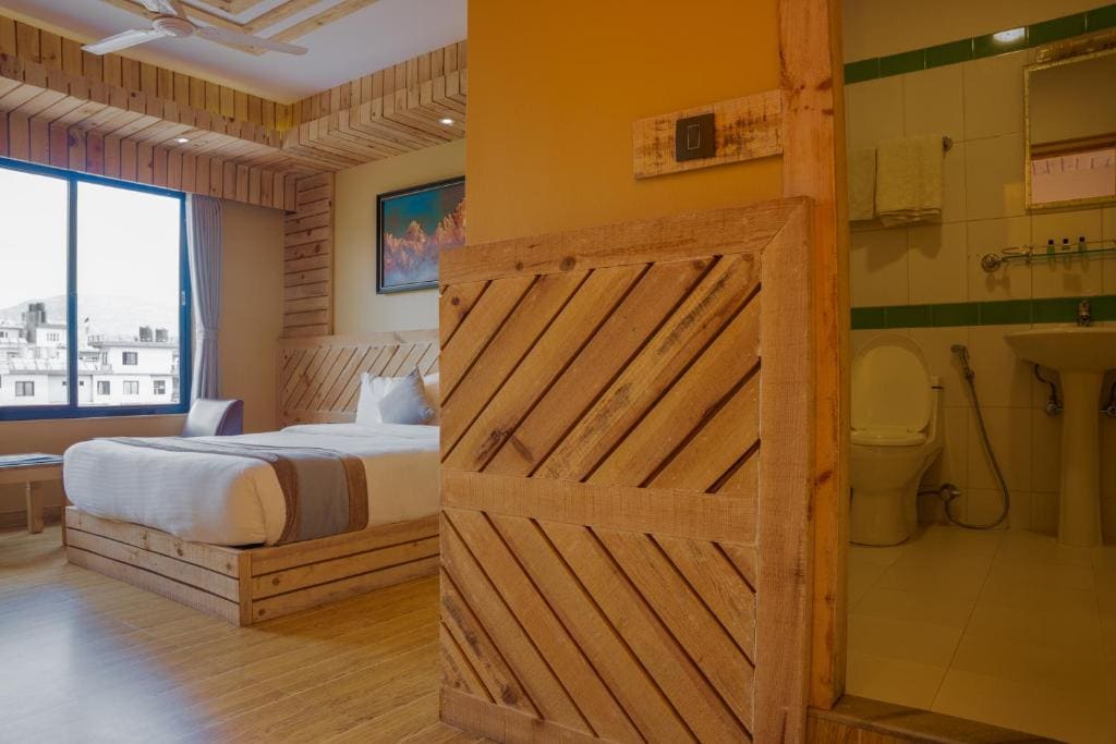 Double Room with Mountain View room - Image 3