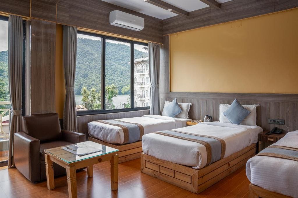 Triple Room with City View room - Image 1