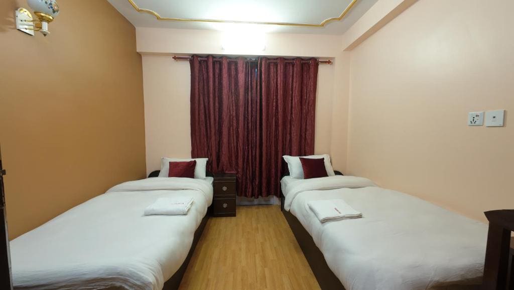 Deluxe Double Room room - Image 3