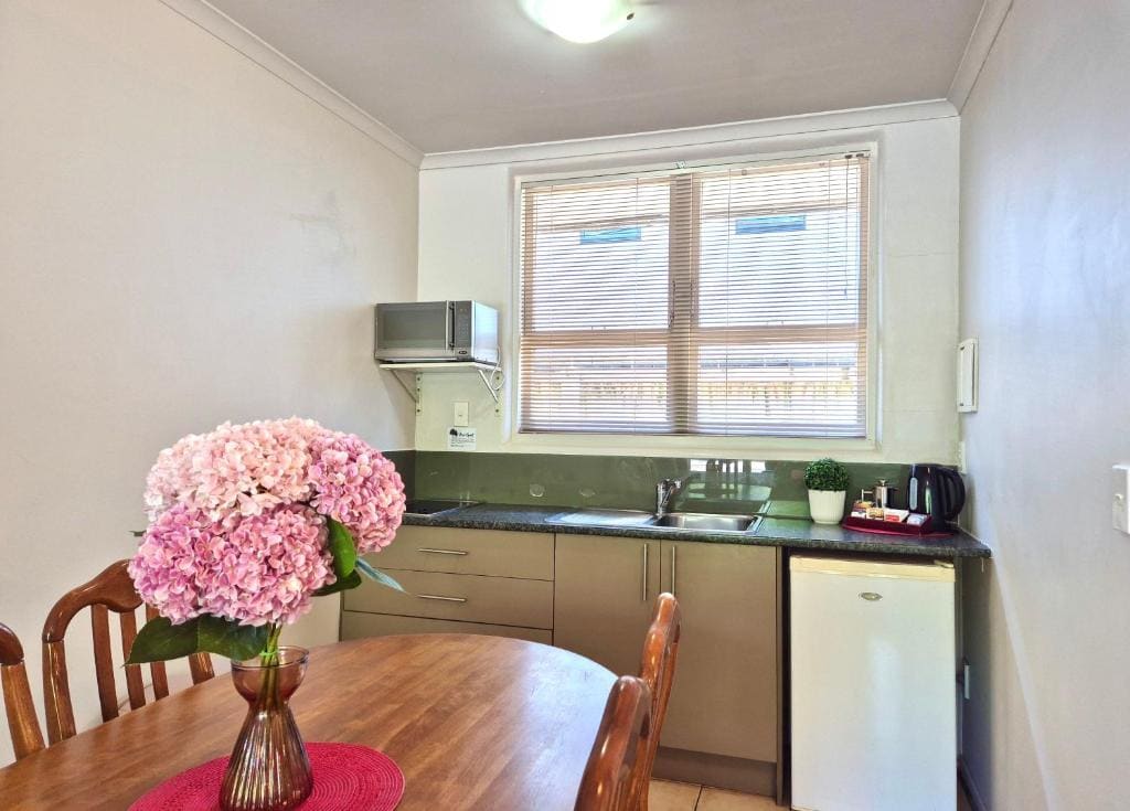 Family Room room - Image 1