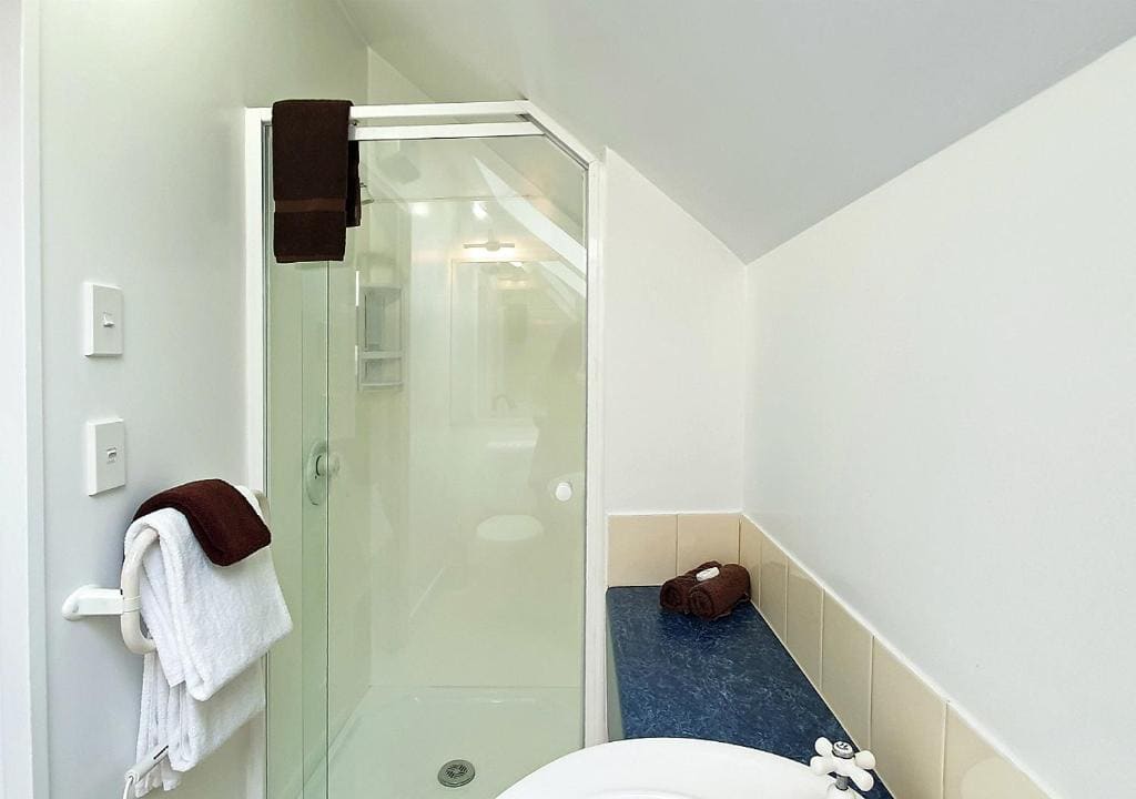 Queen Studio room - Image 2