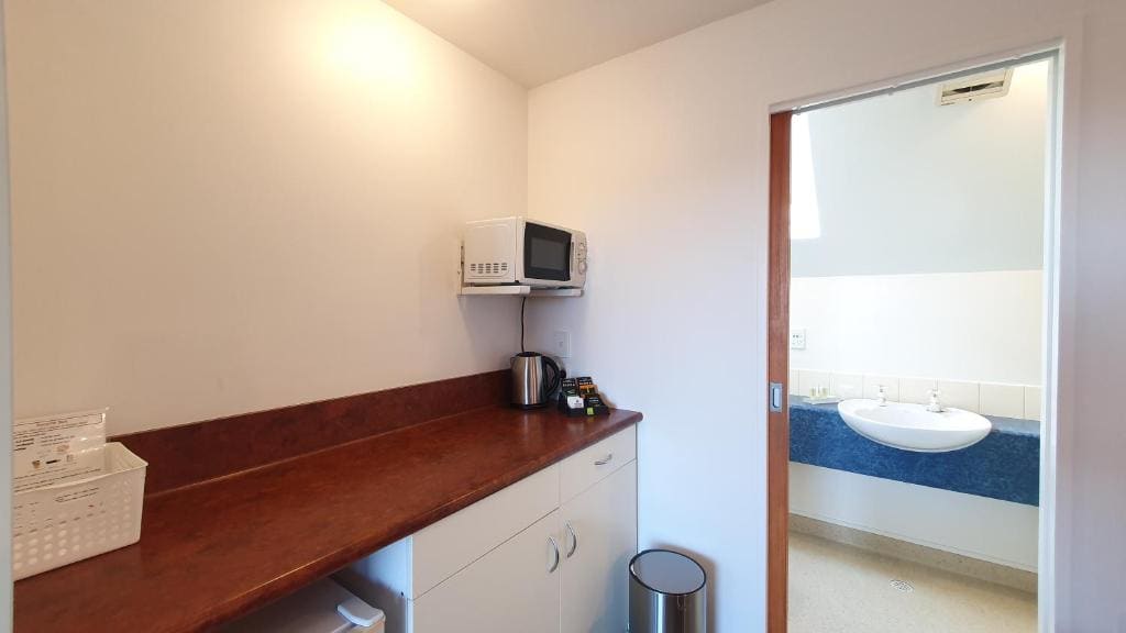Queen Studio room - Image 1