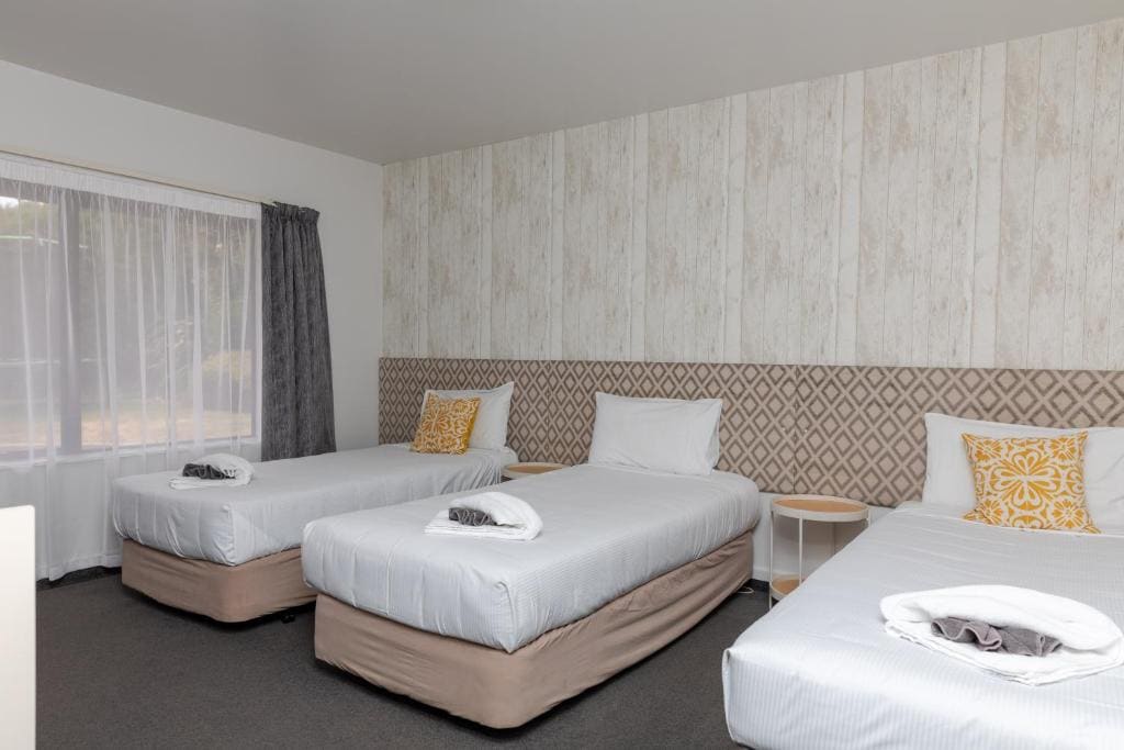 One-Bedroom Apartment room - Image 3
