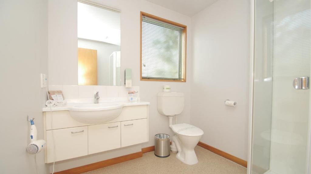 Economy Double Room room - Image 3