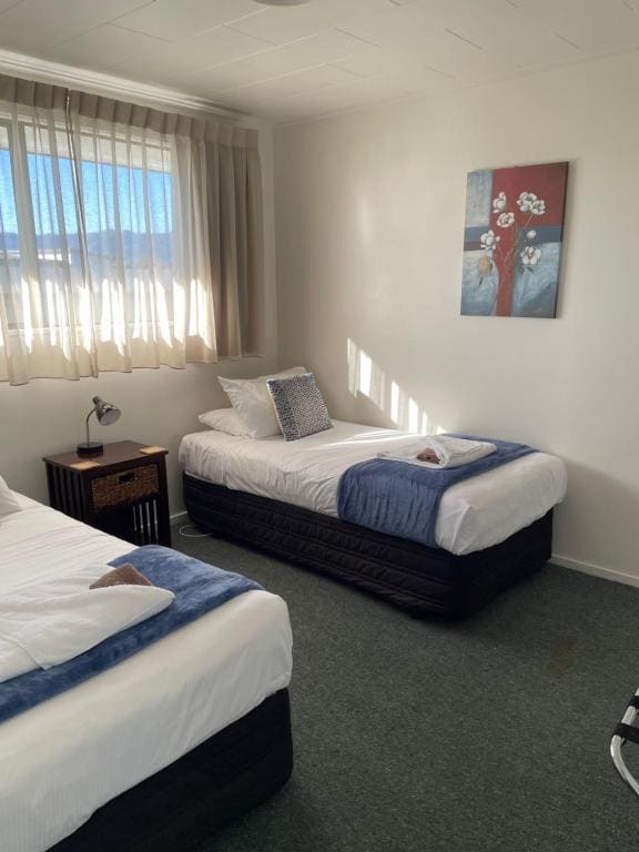 One-Bedroom Apartment room - Image 2