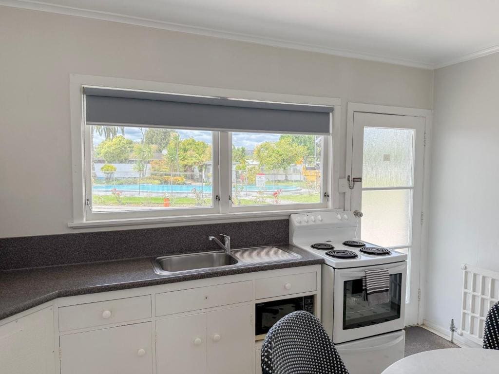 Pool View 2 Bedroom Apartment room - Image 1